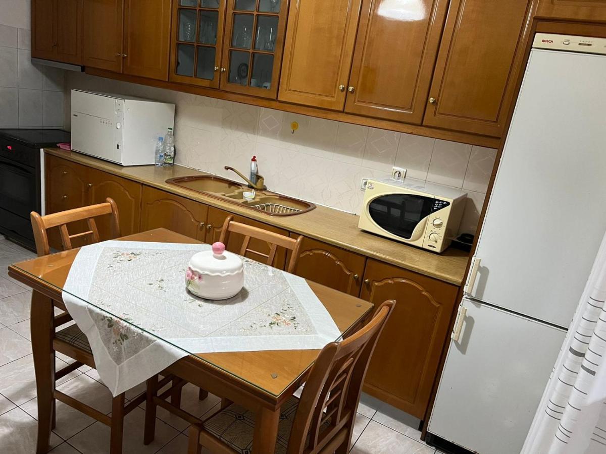 Goni Guest House Sarandë Esterno foto