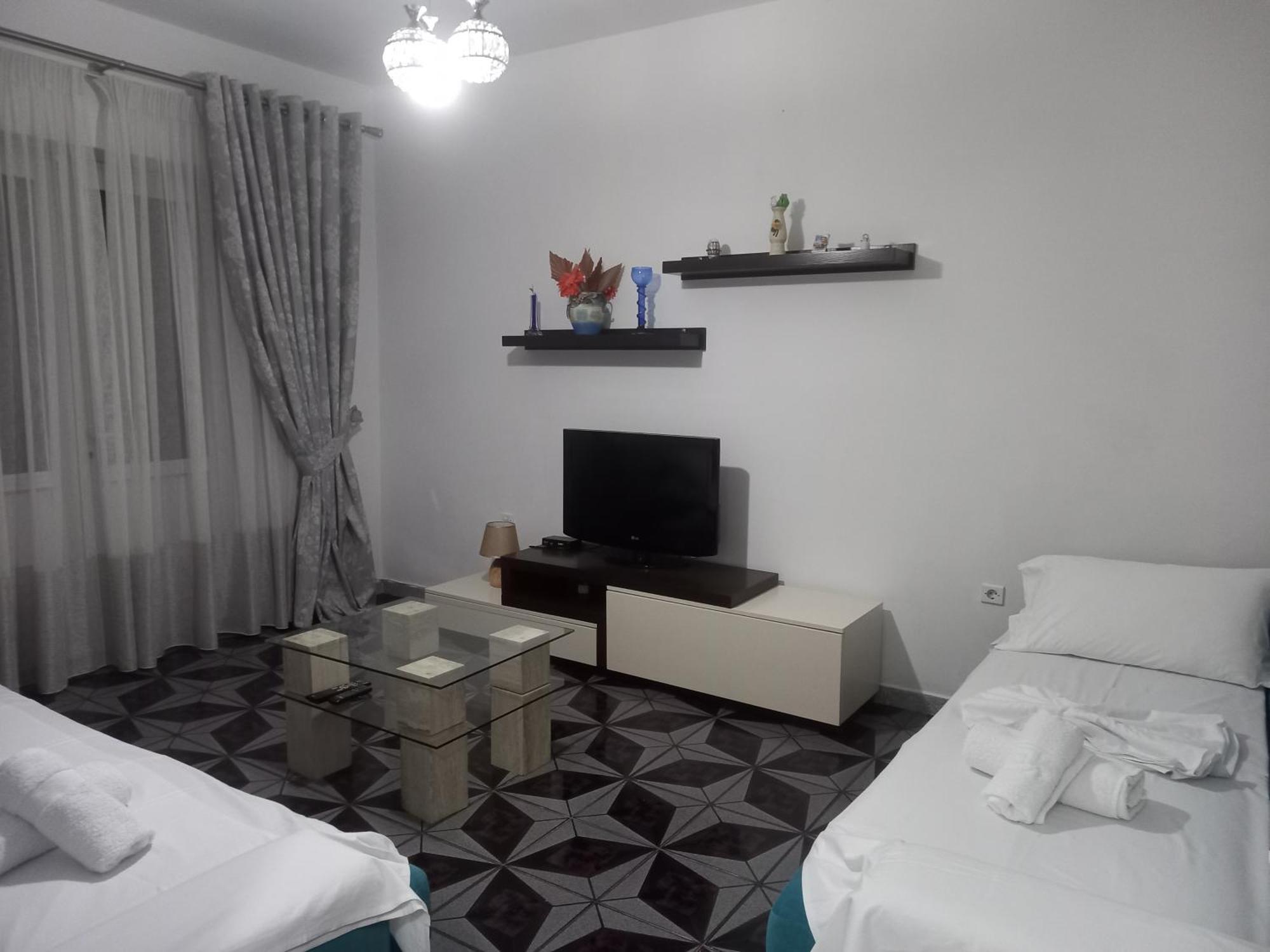 Goni Guest House Sarandë Esterno foto
