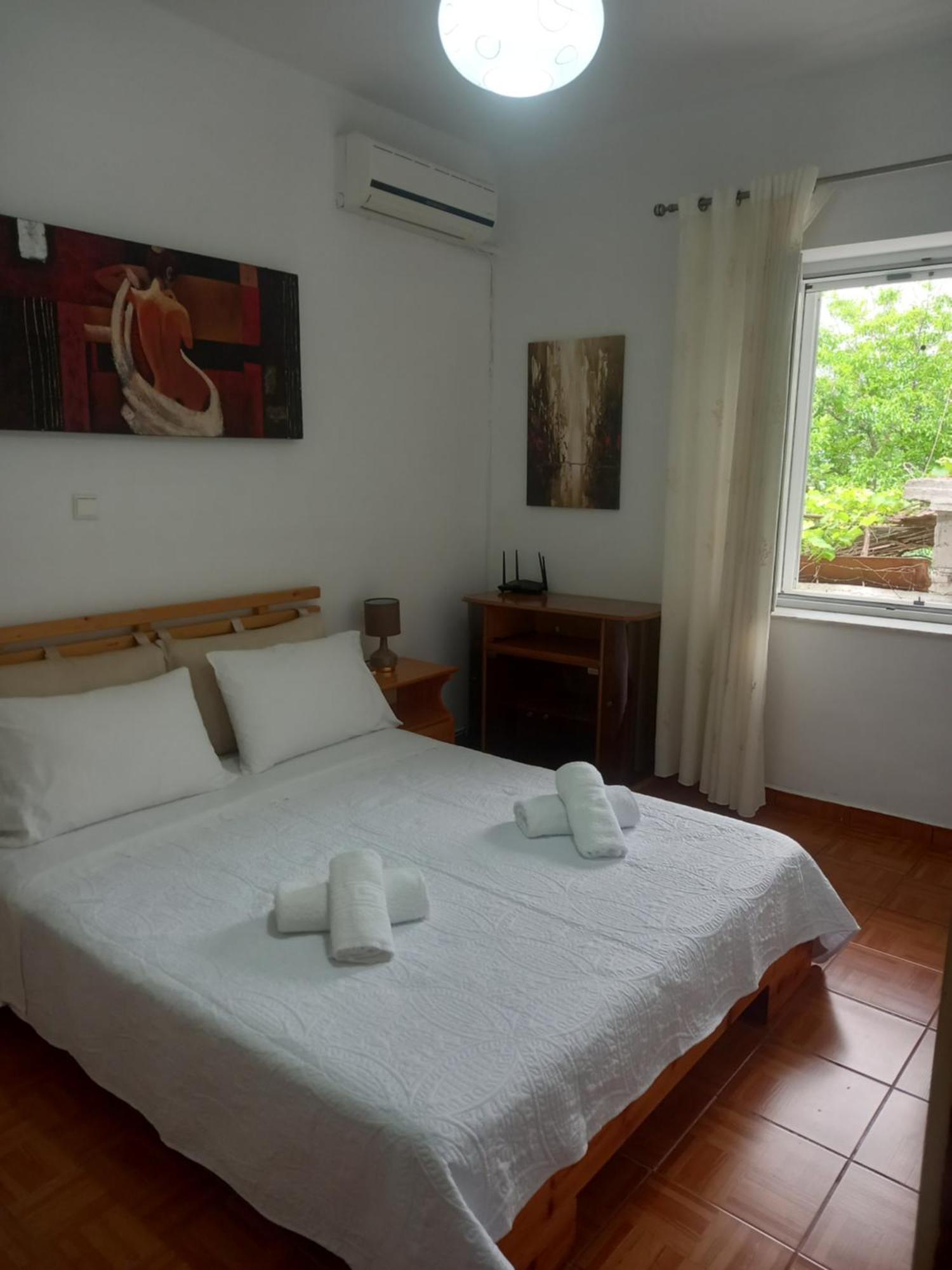 Goni Guest House Sarandë Esterno foto